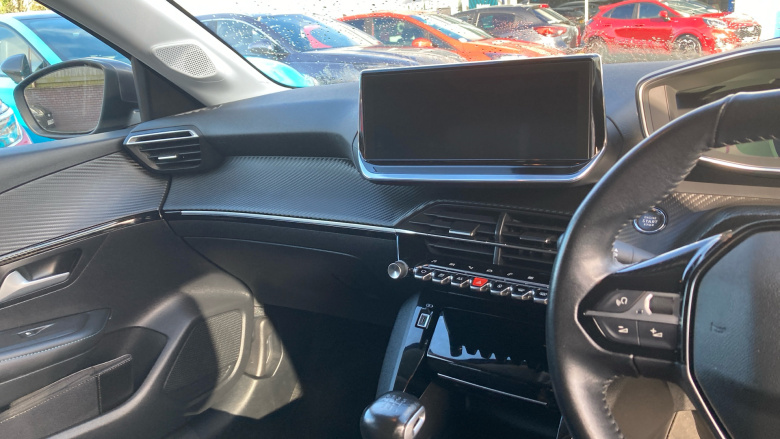 Peugeot 208 1.2 PureTech 100 Allure Premium 5dr Petrol Hatchback